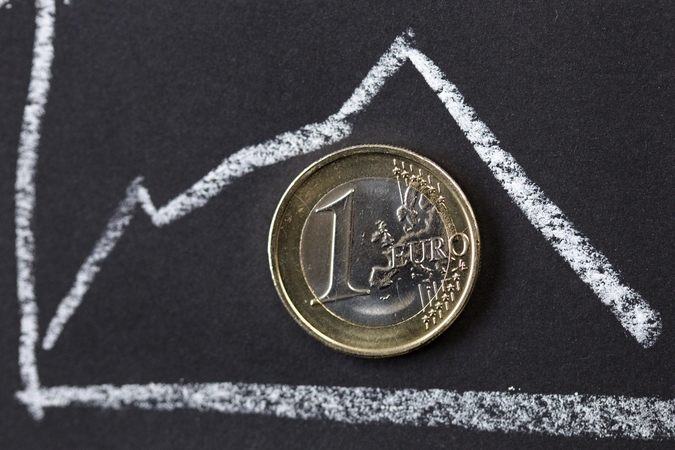 Euro zona: laukia ekonominis stebuklas ar naujos krizės?