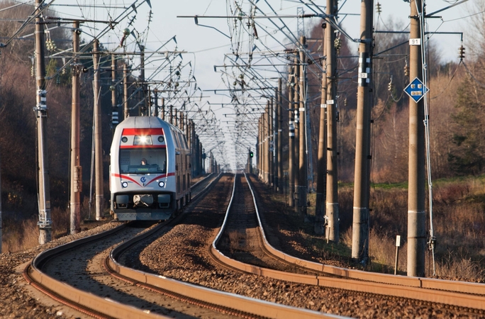 Traukiniai į pajūrį jau gali važiuoti greičiau