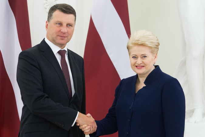 D. Grybauskaitė pasveikino Latvijos prezidentą jubiliejaus proga