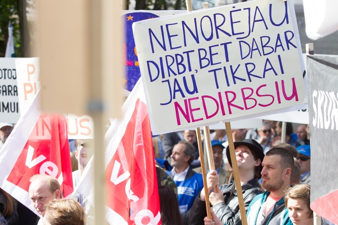 A. Butkevičius ragina nemitinguoti dėl socialinio modelio