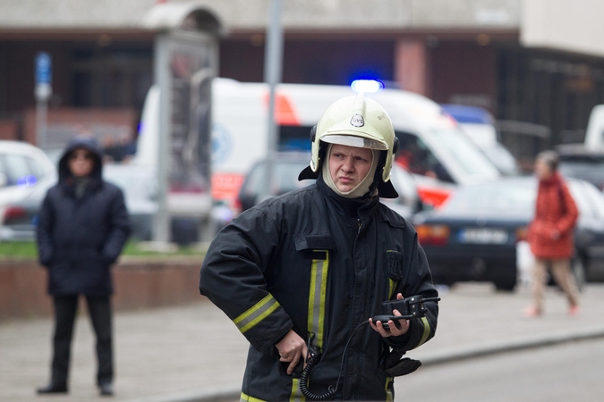 Vilniuje – aliarmas dėl įtartino lagamino prie Vyriausybės rūmų