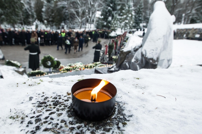 Nuo Sausio 13-osios memorialo vagys nulupo žalvarinę atmintinę