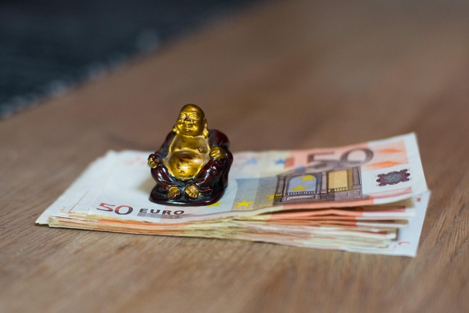 Sukčiai švarina sostinės senjorų pinigines