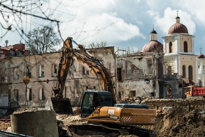 Inspekcija ir savivaldybė kapojasi dėl statybų prie Misionierių vienuolyno