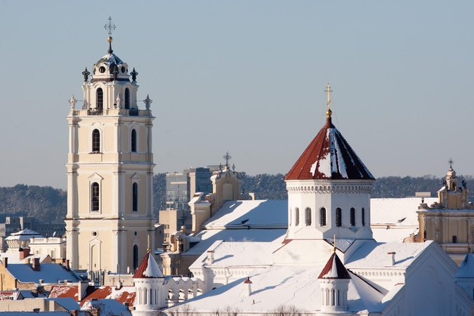 Sostinėje – žiemiškai balta