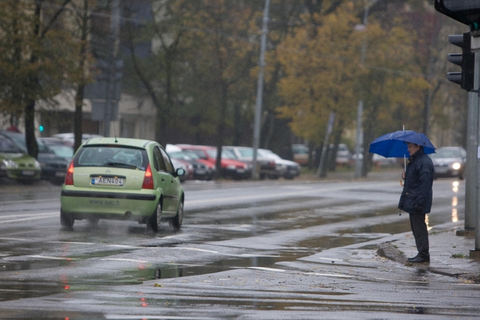 Gražūs orai baigėsi, ateina lietus ir vėsa