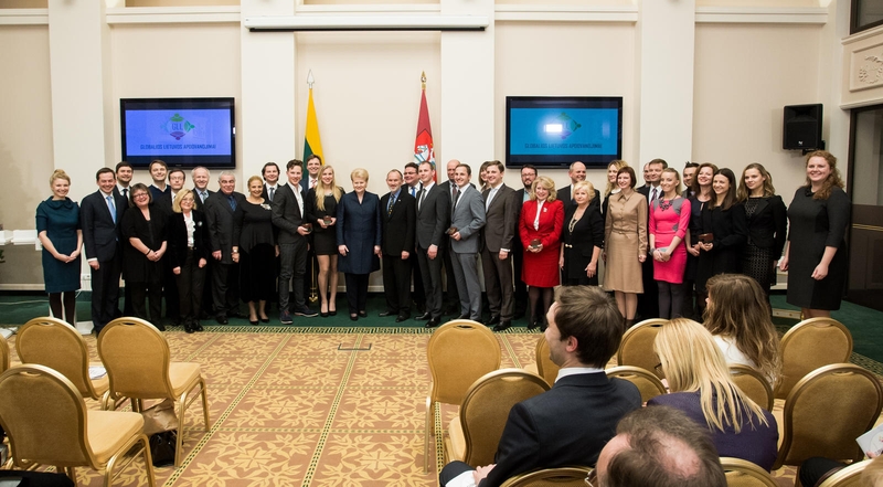 Prezidentūroje įteikti "Globalios Lietuvos" apdovanojimai