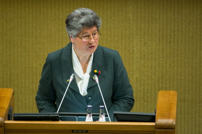 Signatarų klubo prezidentė Birutė Valionytė