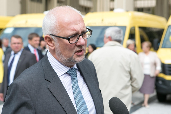 Premjero sudaryta darbo grupė renkasi spręsti švietimo problemas