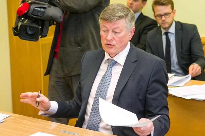 A. Paulauskas: pinigai viešajam saugumui negali būti nurėžiami nuo gynybos