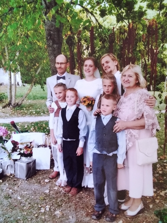Septynių vaikų mama ir keturių globėja: gelbėjo meilė ir tikėjimas