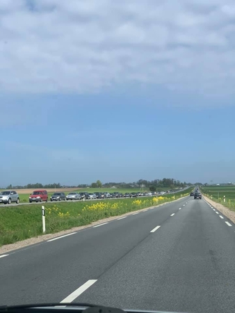 Ties Dituva – stebinanti automobilių spūstis