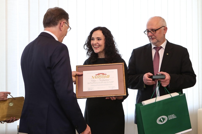 Šakių „Varpo“ mokyklos lietuvių kalbos mokytoja V. Meškaitienė