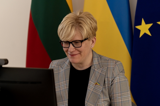 Baltijos šalių ir Kanados premjerai aptarė situaciją Ukrainoje, NATO paramą