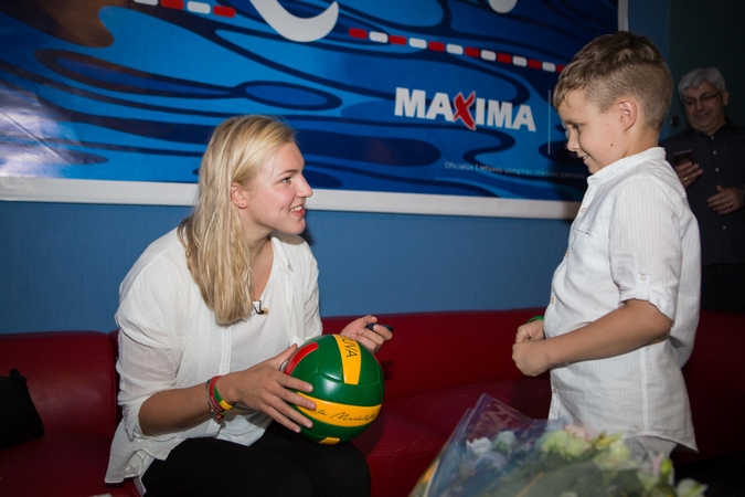 R. Meilutytės iniciatyvos derlius: išmokti plaukti galės 600 pradinukų 