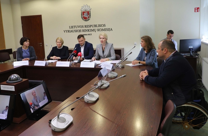 Mažiau rinkimų apylinkių pritaikytos neįgaliesiems, nei skelbia VRK?