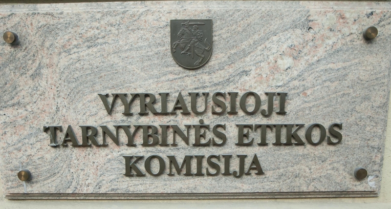 „Agrokoncerno“ advokato sutuoktinė VRK narė J. Valčiukienė pažeidė įstatymą