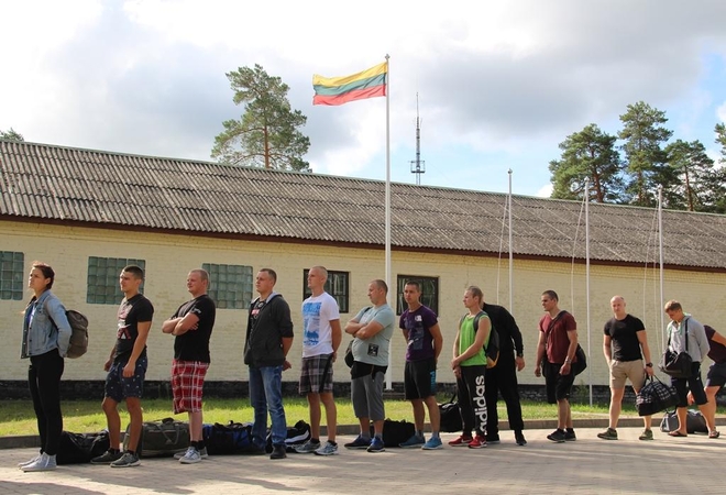 Penkioliktojoje šauktinių pamainoje iš 495 šauktinių – 13 merginų