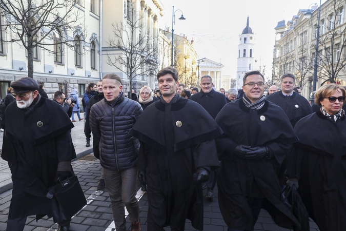 Vilniuje – šventinė advokatų eisena: sutarimą su ministru rado