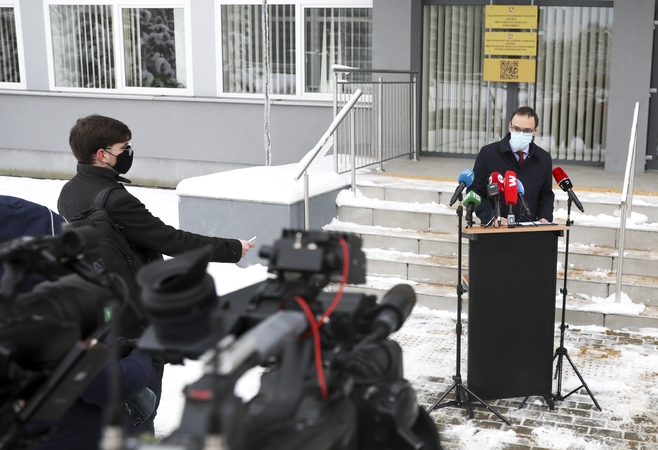 NVSC ragina ministrą peržiūrėti visą pandemijos valdymo procesą