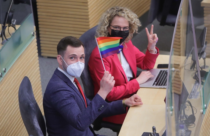 Seime užregistruotas lyčiai neutralios partnerystės įstatymo projektas