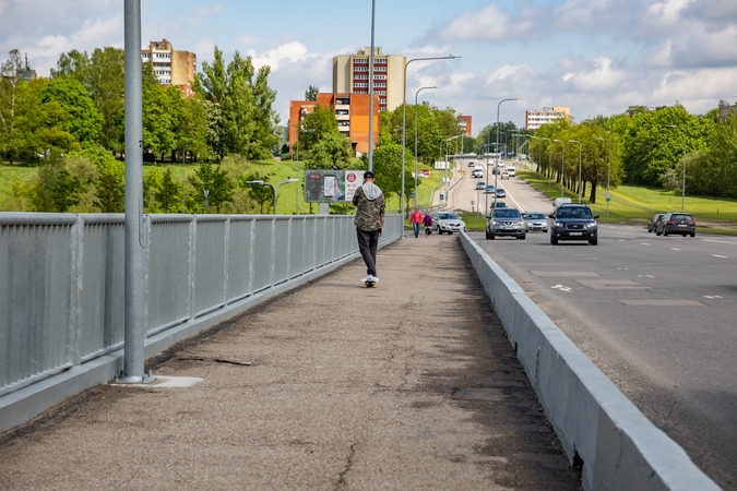 Atnaujinti šeši Vilniaus tiltai tapo patogesni pėstiesiems