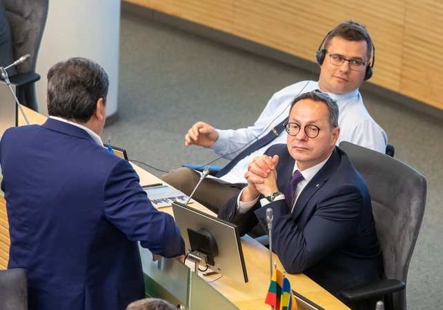 Mano, kad į URK pirmininko postą galėtų grįžti Ž. Pavilionis: jis jau atkentėjęs bausmę