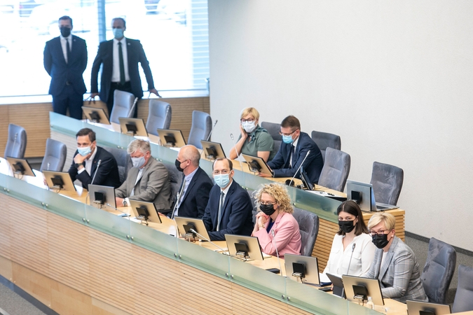 Vyriausybė pritarė dviejų naujų ambasadorių skyrimui