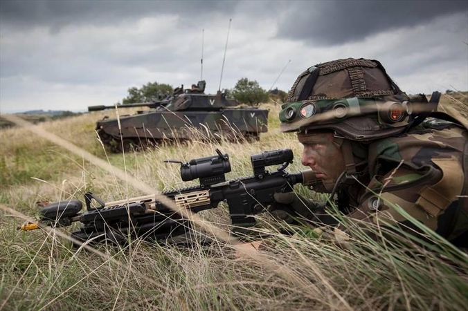 NATO batalioną Lietuvoje sustiprins Nyderlandų kariai su kovine technika