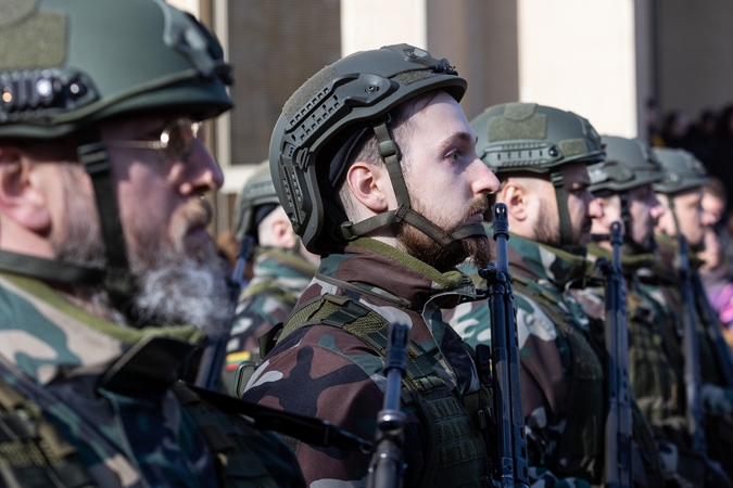 NSGK aiškinsis, kaip Lietuvoje būtų organizuojamas visuotinis pasipriešinimas