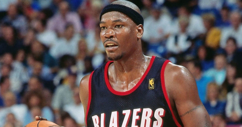 Mirė A. Sabonio bendražygis „Trail Blazers“ komandoje