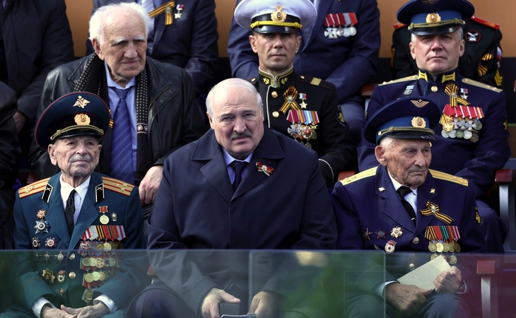 Skelbiama, kad A. Lukašenka atgabentas į ligoninę