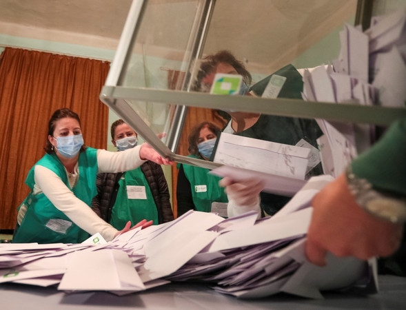 Lietuvos URM atkreipia dėmesį į rinkimų pažeidimus Sakartvele