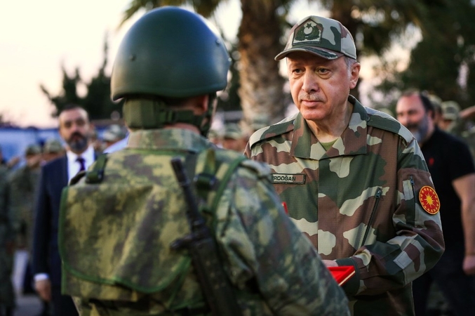 Turkija sulaikė 10 admirolų, įspėjusių dėl svarbios sutarties