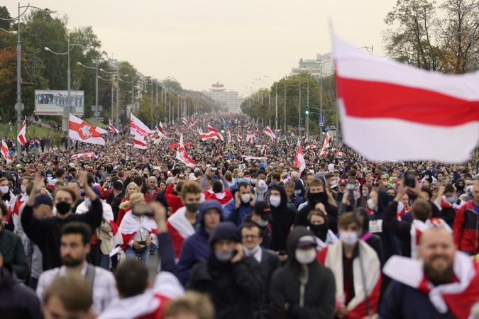 Konservatorė siūlo leisti skiepyti į Lietuvą nuo režimo pabėgusius baltarusius