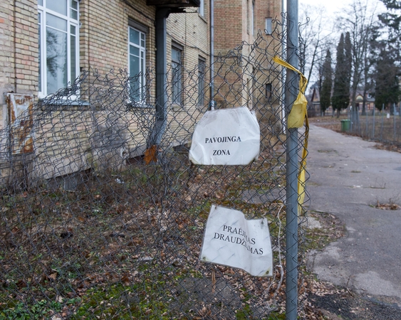 Prabangūs sklypai auksu nevirto: skaičiavo milijonus, gavo tik ašaras