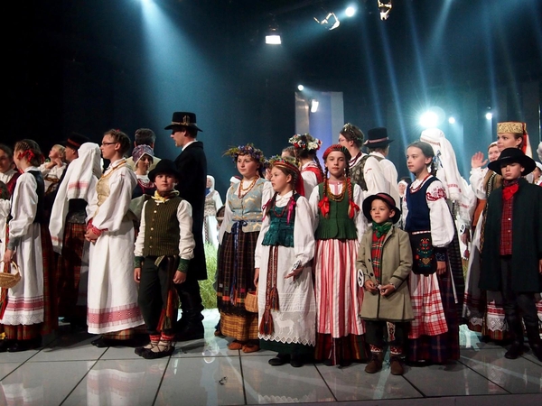 Pasitinkant Tautinio kostiumo metus rengiamas konkursas „Išausta tapatybė“
