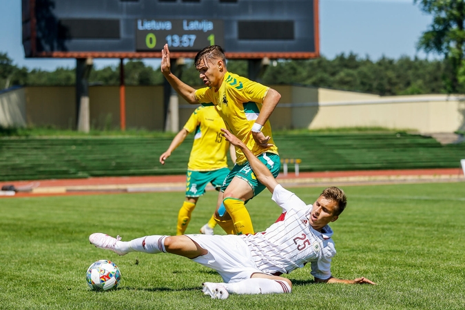 Lietuvos futbolo jaunimo rinktinė pralaimėjo Latvijai