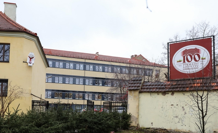 Sostinės A. Vienuolio progimnazijos direktorės veiklą tirs prokurorai