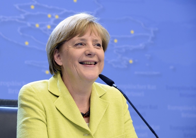 A. Merkel giria „įspūdingus“ Prancūzijos ekonomikos reformų planus 