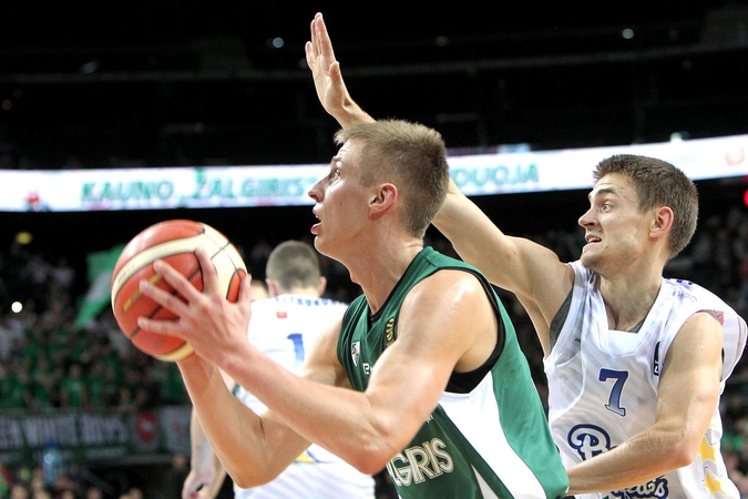 Su vėjeliu: „Žalgiris“ triuškinančia pergale pradėjo LKL pirmenybes