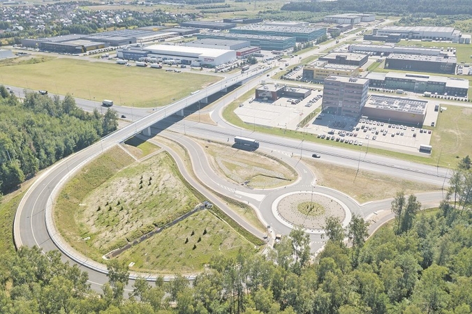 Ieškoma sprendimų, kaip pagerinti pėsčiųjų susisiekimą A1 kelyje