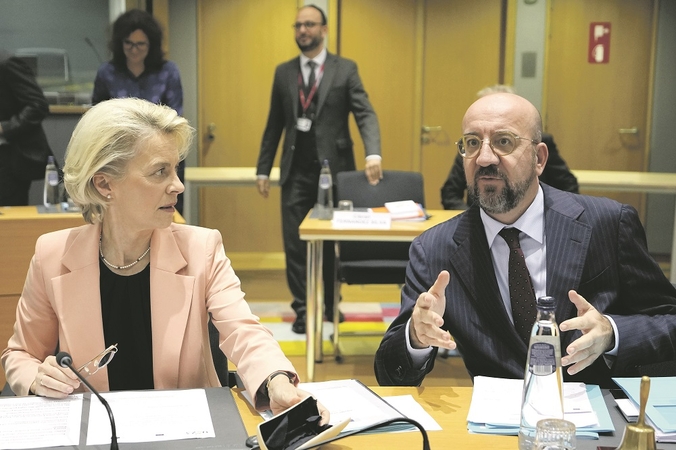 Spėjama, kad EP mandatas – tik tarpinė stotelė tolesniame Ch. Michelio karjeros kelyje – belgų politikas gali siekti tapti U. van der Leyen įpėdiniu.