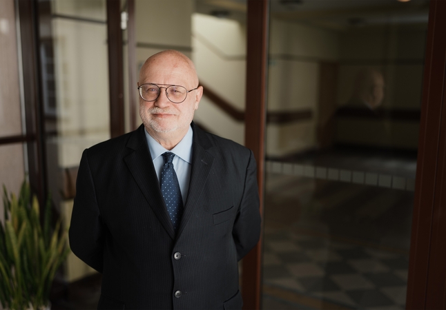 Rūpestis: prof. R. Želvio teigimu, ES šalys privalės dar intensyviau spręsti švietimo efektyvumo problemą.