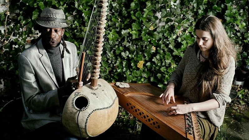 „World“ muzikos atlikėja: visi šioje žemėje esame vieno kraujo
