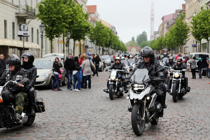 Klaipėdos senamiestyje – rekordinis 555-ių motociklų griausmas