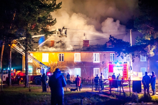 Kaune degė gyvenamasis namas