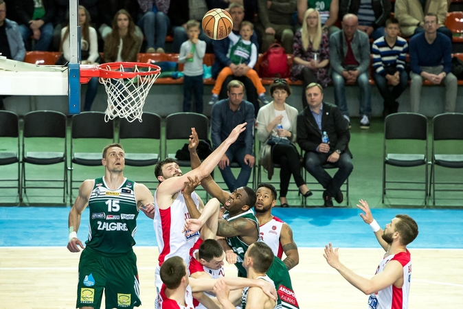 LKL pusfinalio pirmosios rungtynės: "Žalgiris" nušlavė "Juventus" krepšininkus