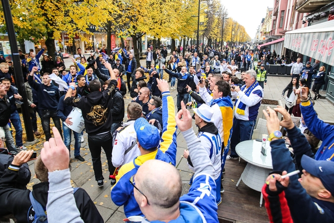 Bosnių sirgalius apakino Kauno merginų grožis