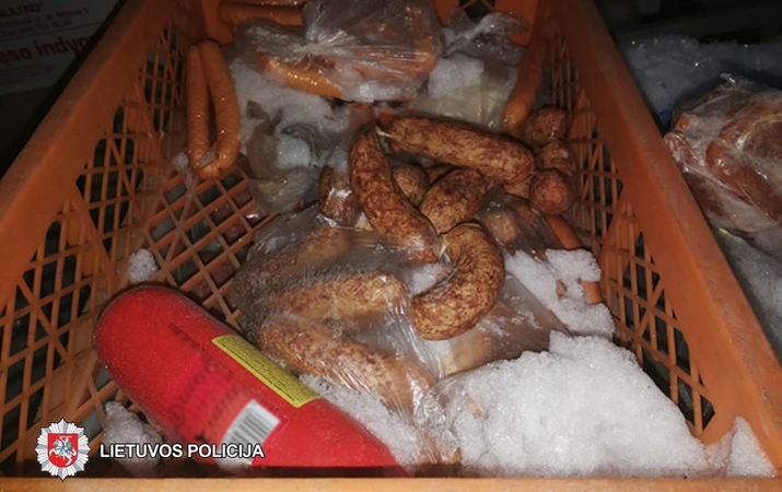 Per kratas Panevėžyje aptiktos tonos pasibaigusio galiojimo produktų